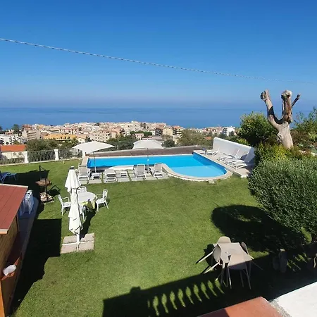 Borgo Panoramico N 3 شقة تروبيا